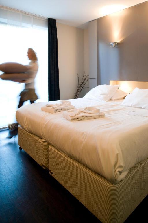 Boetiek Hotel Plein Vijf ドゥールネ エクステリア 写真