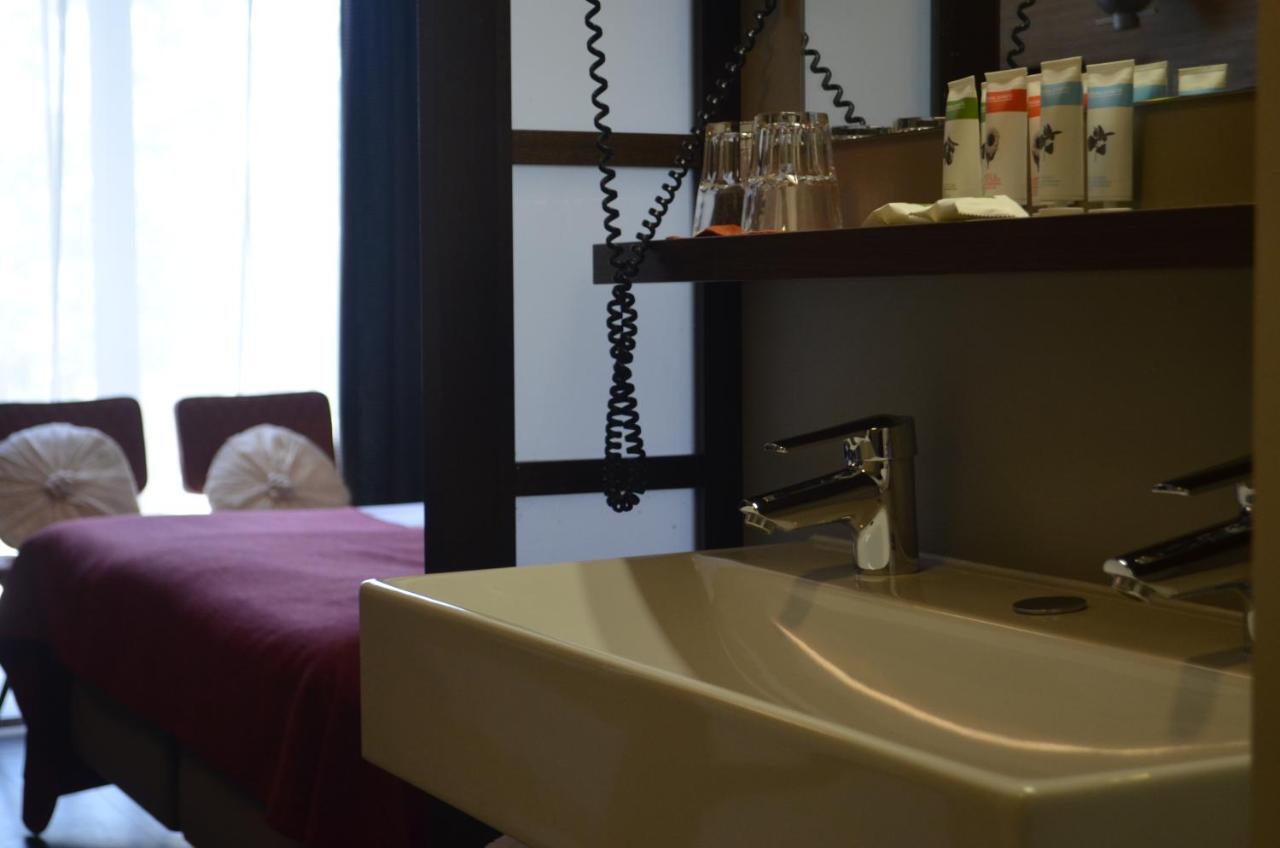 Boetiek Hotel Plein Vijf ドゥールネ エクステリア 写真